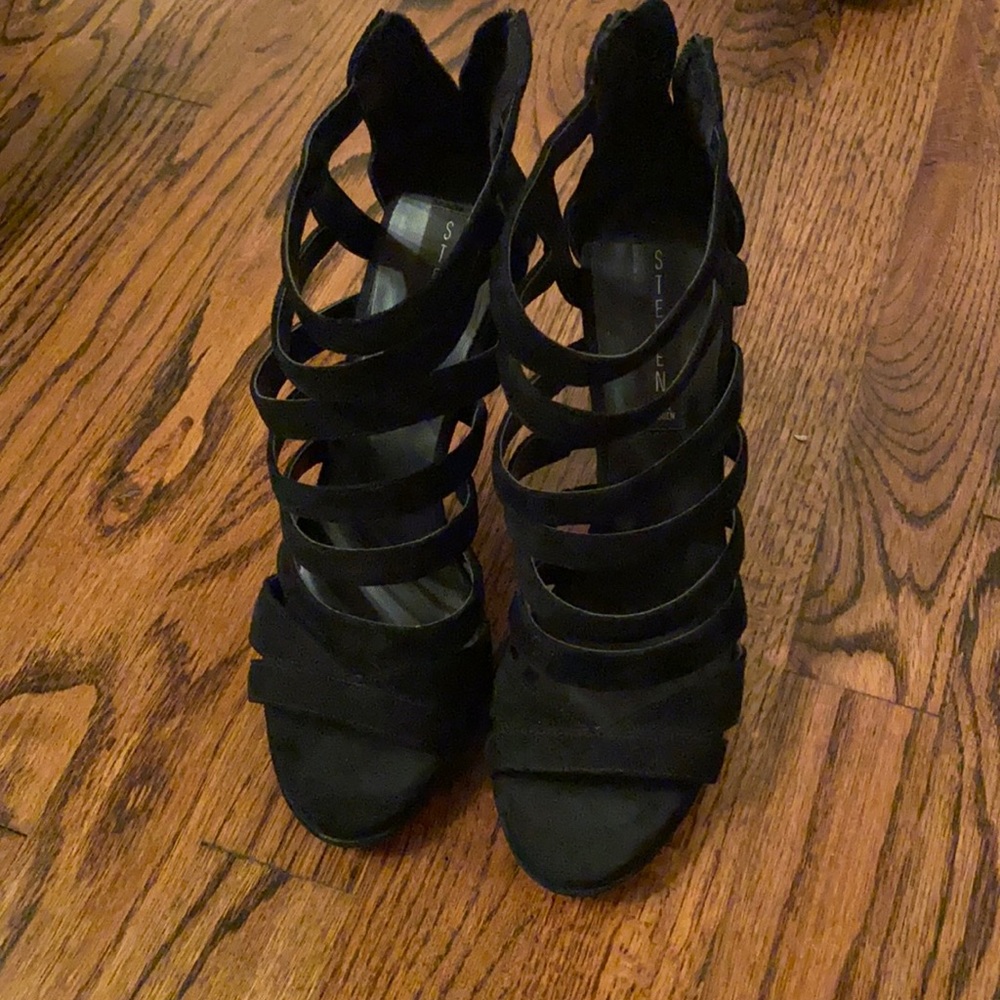 Black suede heels
